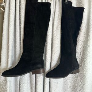 Women's Black Knee-High Boots